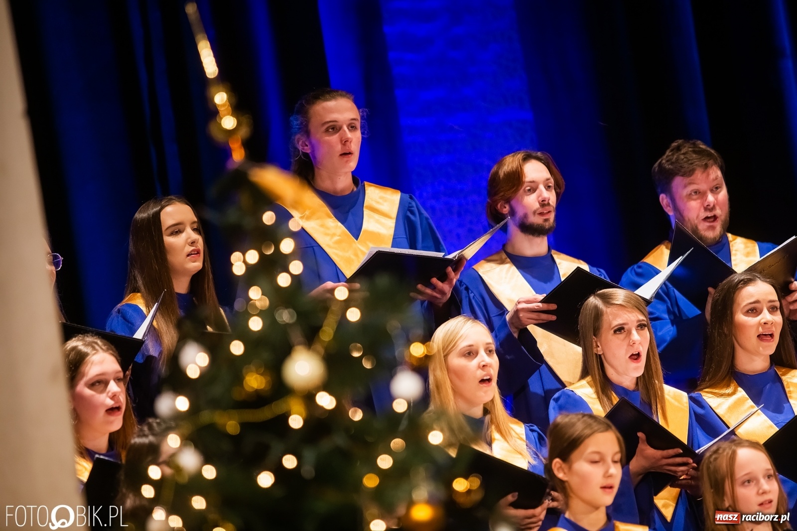 Zdjęcie w galerii na portalu naszraciborz.pl: BEL CANTO zachwycił kolędami i pastorałkami [FOTO i WIDEO] wiadomości z regionu