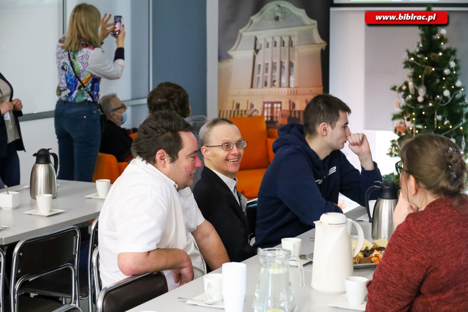 Zdjęcie w galerii na portalu naszraciborz.pl: W bibliotece podsumowano kurs komputerowy dla osób z niepełnosprawnością wiadomości z regionu