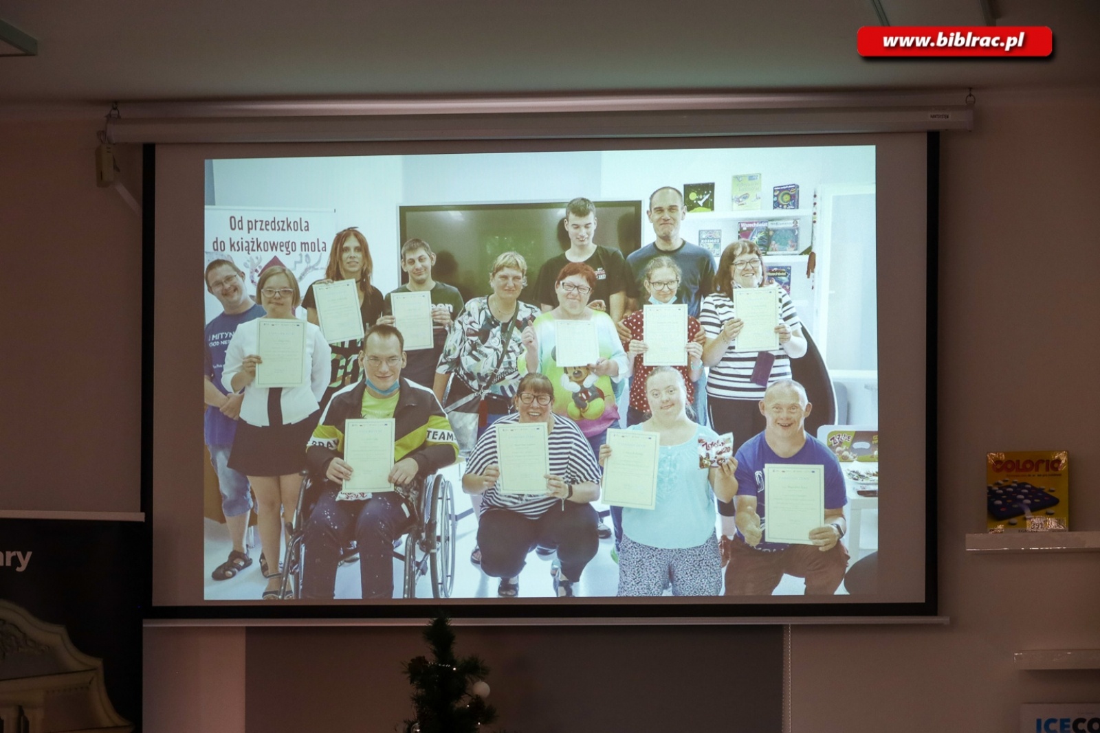 Zdjęcie w galerii na portalu naszraciborz.pl: W bibliotece podsumowano kurs komputerowy dla osób z niepełnosprawnością wiadomości z regionu