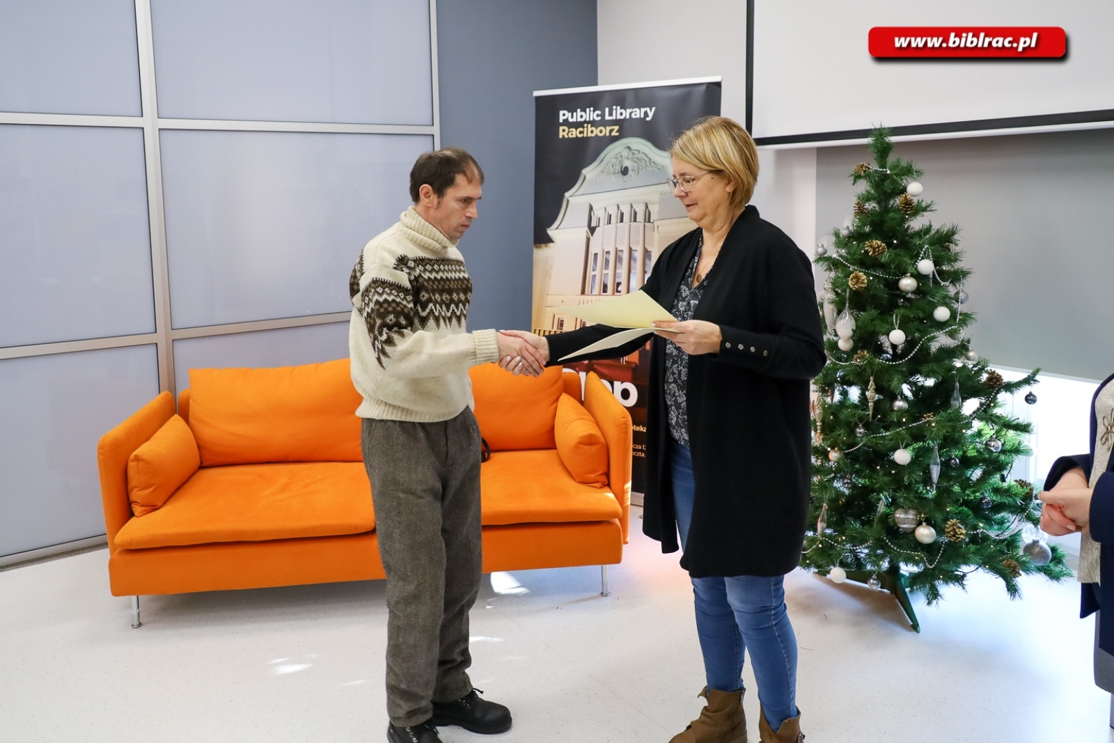 Zdjęcie w galerii na portalu naszraciborz.pl: W bibliotece podsumowano kurs komputerowy dla osób z niepełnosprawnością wiadomości z regionu