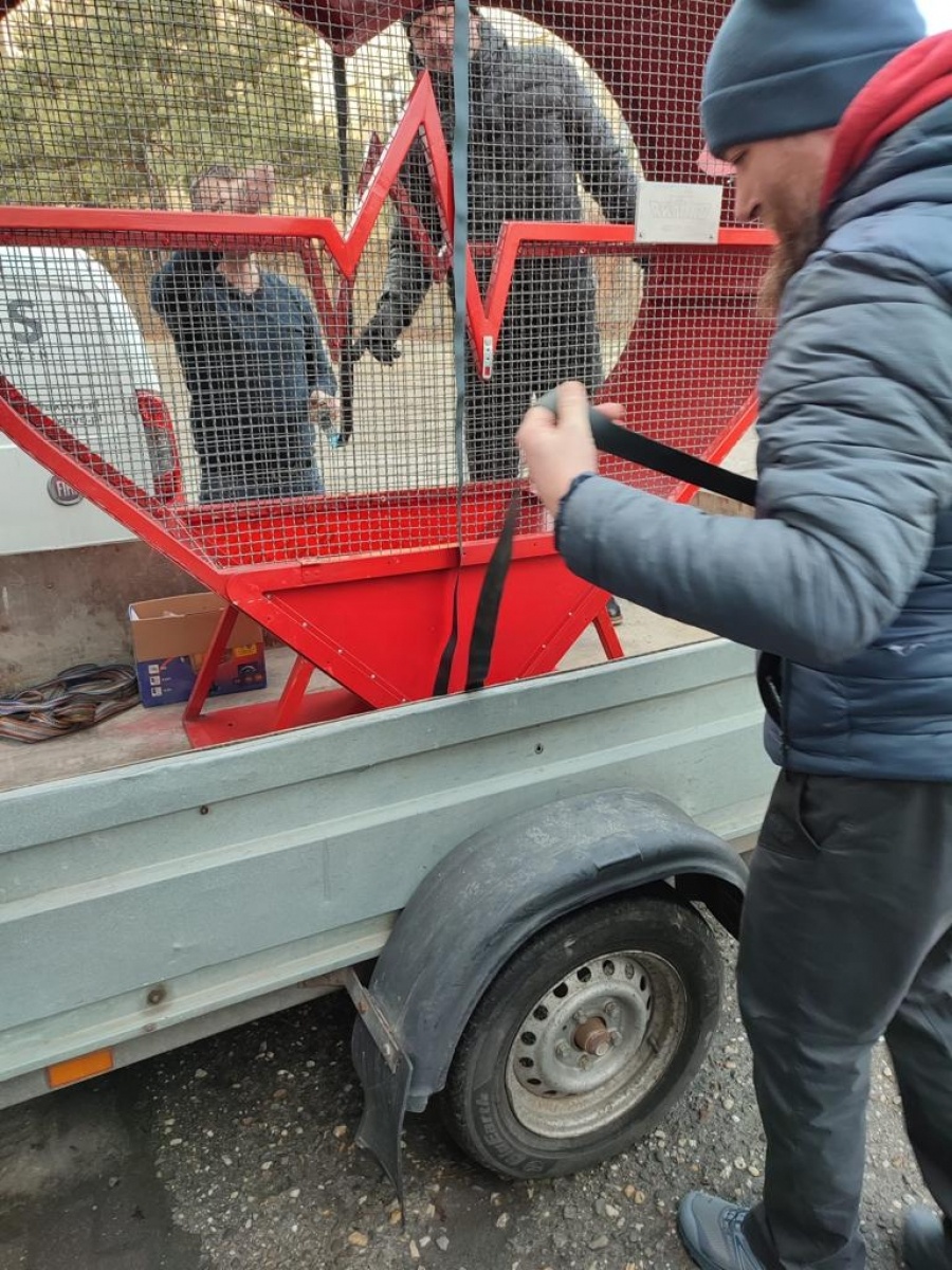 Zdjęcie w galerii na portalu naszraciborz.pl: Nakrętkowe serce wróciło na swoje miejsce wiadomości z regionu