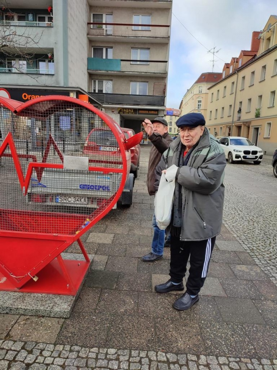 Zdjęcie w galerii na portalu naszraciborz.pl: Nakrętkowe serce wróciło na swoje miejsce wiadomości z regionu