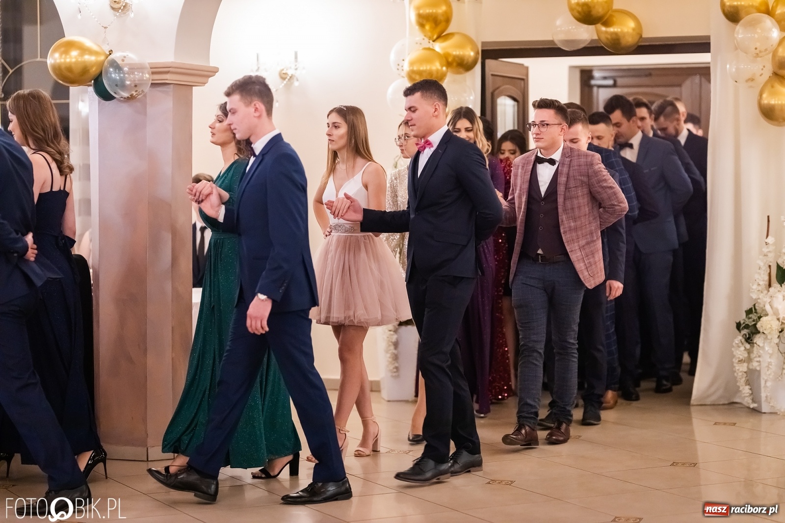 Zdjęcie w galerii na portalu naszraciborz.pl: Bal studniówkowy raciborskiej Budowlanki i Gastronomika wiadomości z regionu