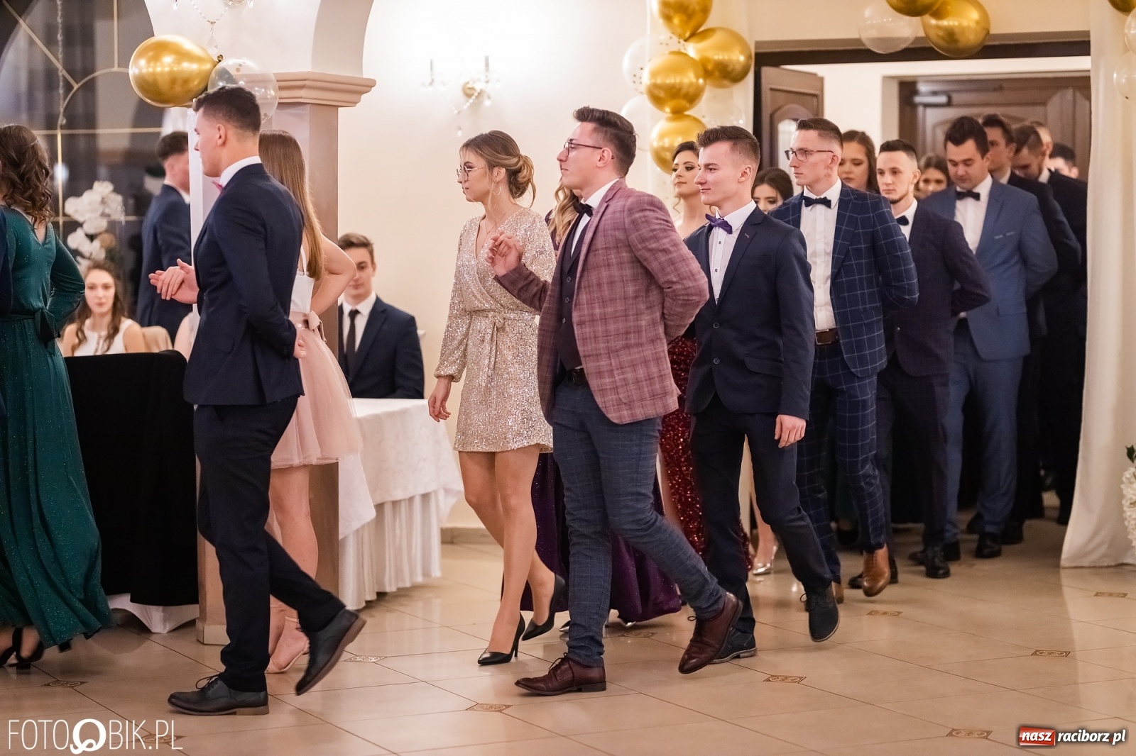 Zdjęcie w galerii na portalu naszraciborz.pl: Bal studniówkowy raciborskiej Budowlanki i Gastronomika wiadomości z regionu