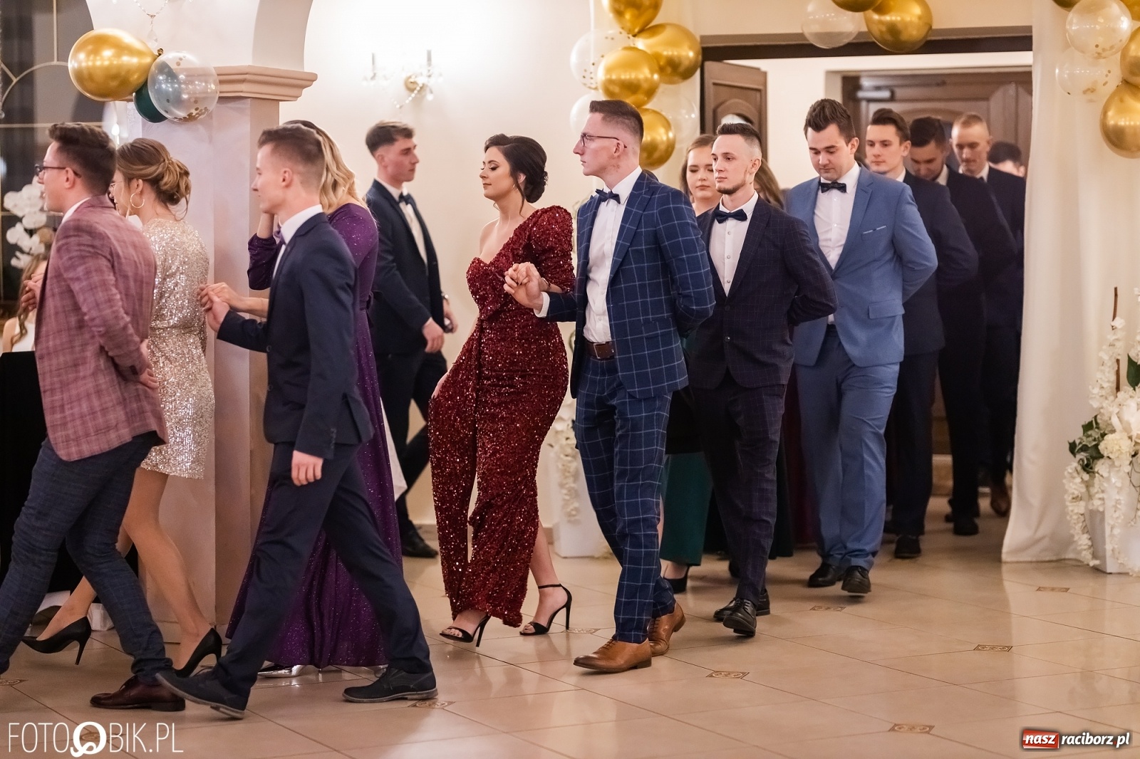 Zdjęcie w galerii na portalu naszraciborz.pl: Bal studniówkowy raciborskiej Budowlanki i Gastronomika wiadomości z regionu