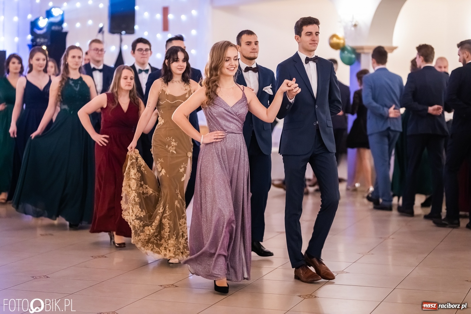 Zdjęcie w galerii na portalu naszraciborz.pl: Bal studniówkowy raciborskiej Budowlanki i Gastronomika wiadomości z regionu