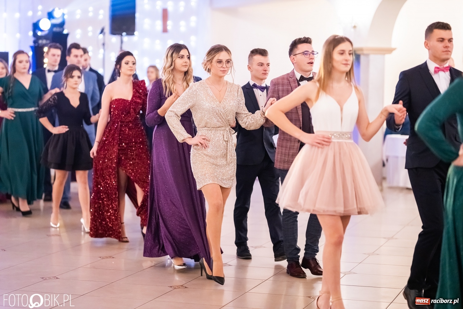 Zdjęcie w galerii na portalu naszraciborz.pl: Bal studniówkowy raciborskiej Budowlanki i Gastronomika wiadomości z regionu