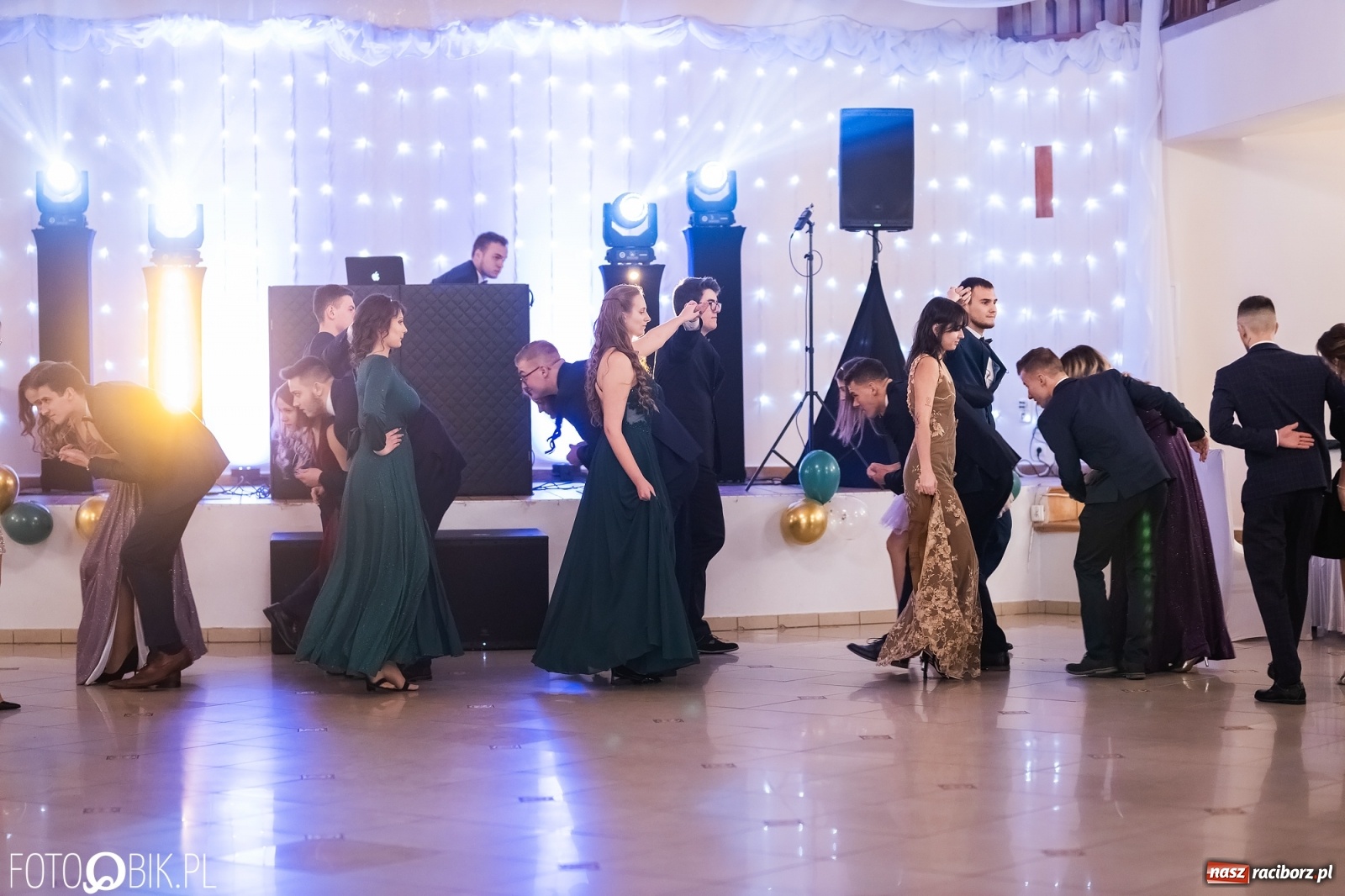 Zdjęcie w galerii na portalu naszraciborz.pl: Bal studniówkowy raciborskiej Budowlanki i Gastronomika wiadomości z regionu