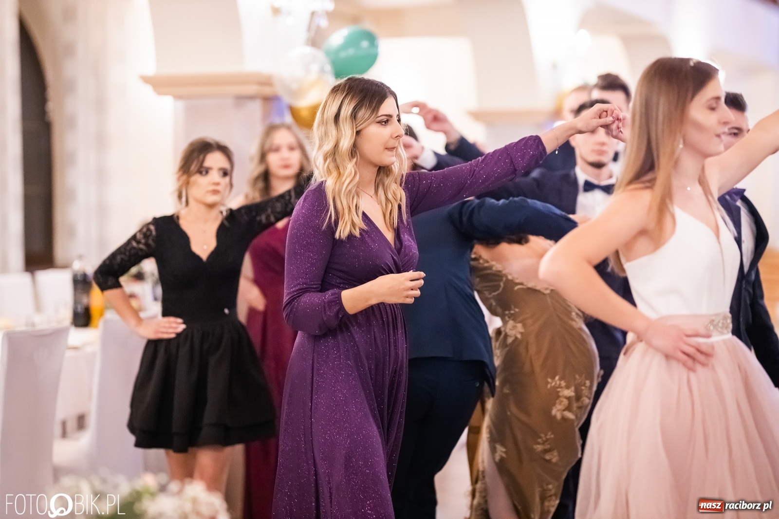 Zdjęcie w galerii na portalu naszraciborz.pl: Bal studniówkowy raciborskiej Budowlanki i Gastronomika wiadomości z regionu