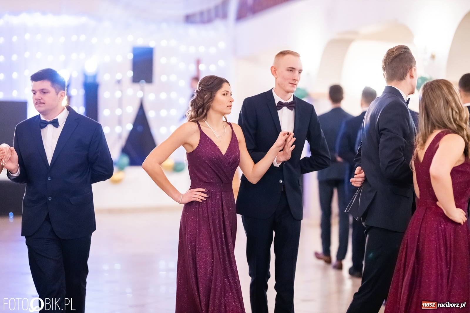 Zdjęcie w galerii na portalu naszraciborz.pl: Bal studniówkowy raciborskiej Budowlanki i Gastronomika wiadomości z regionu