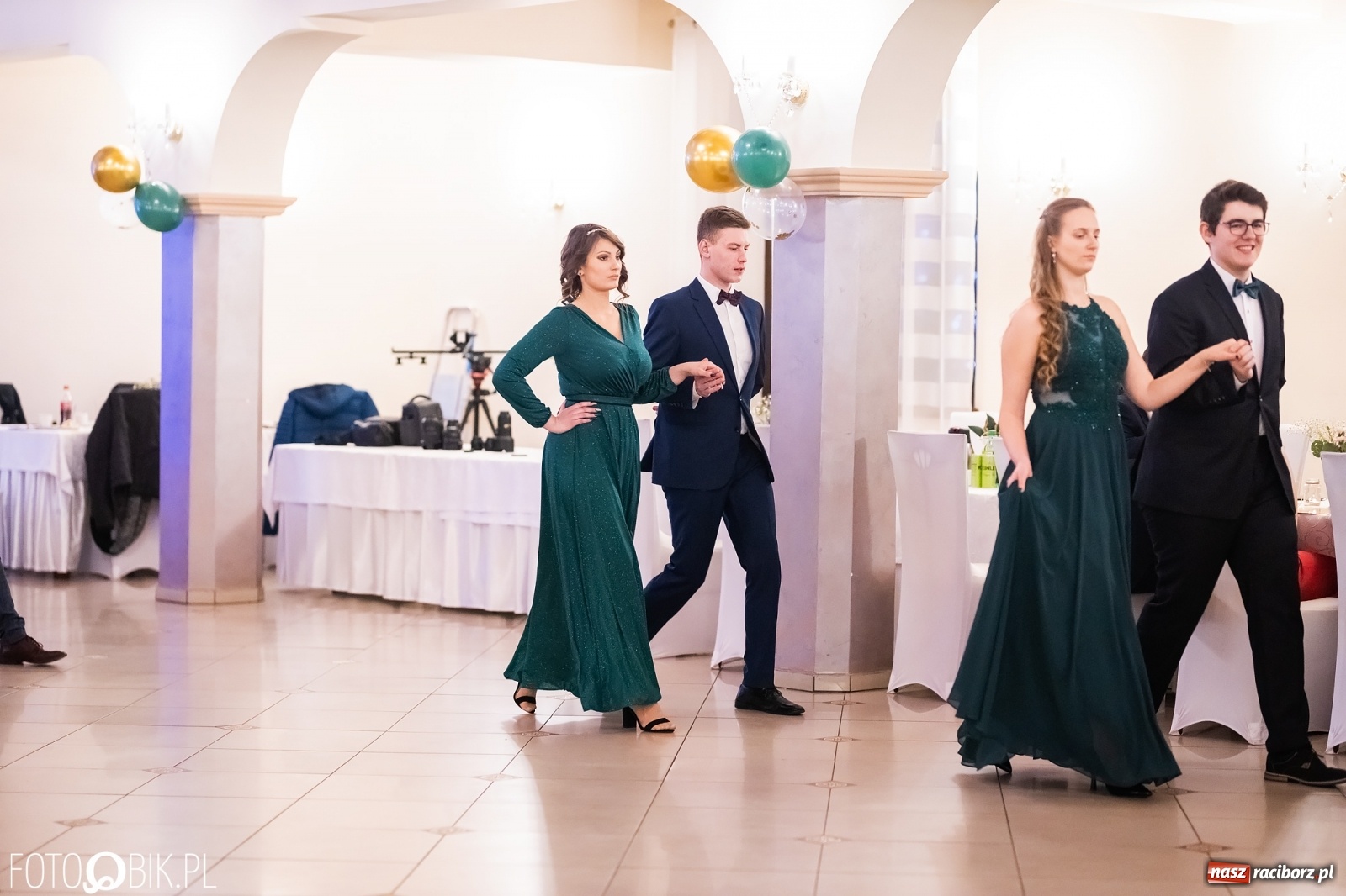 Zdjęcie w galerii na portalu naszraciborz.pl: Bal studniówkowy raciborskiej Budowlanki i Gastronomika wiadomości z regionu