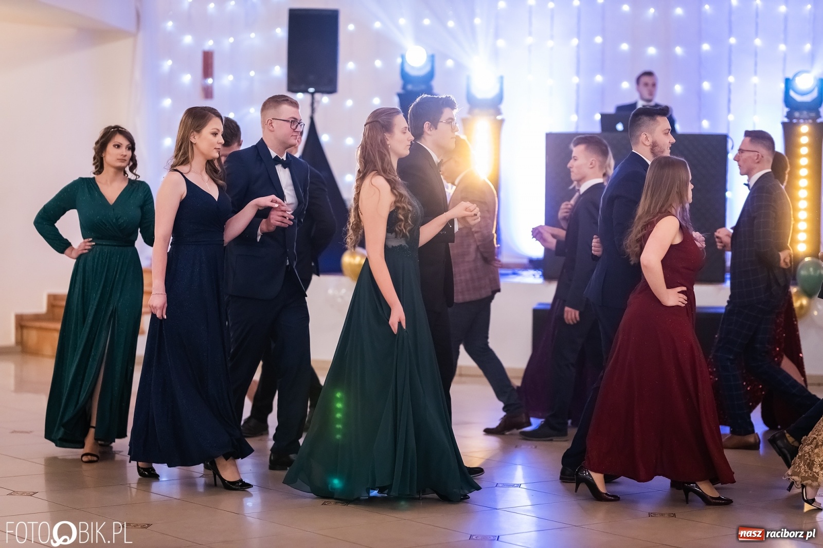 Zdjęcie w galerii na portalu naszraciborz.pl: Bal studniówkowy raciborskiej Budowlanki i Gastronomika wiadomości z regionu