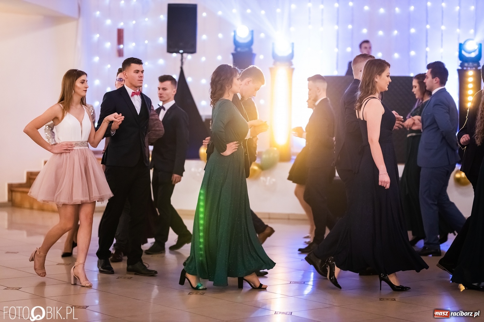 Zdjęcie w galerii na portalu naszraciborz.pl: Bal studniówkowy raciborskiej Budowlanki i Gastronomika wiadomości z regionu