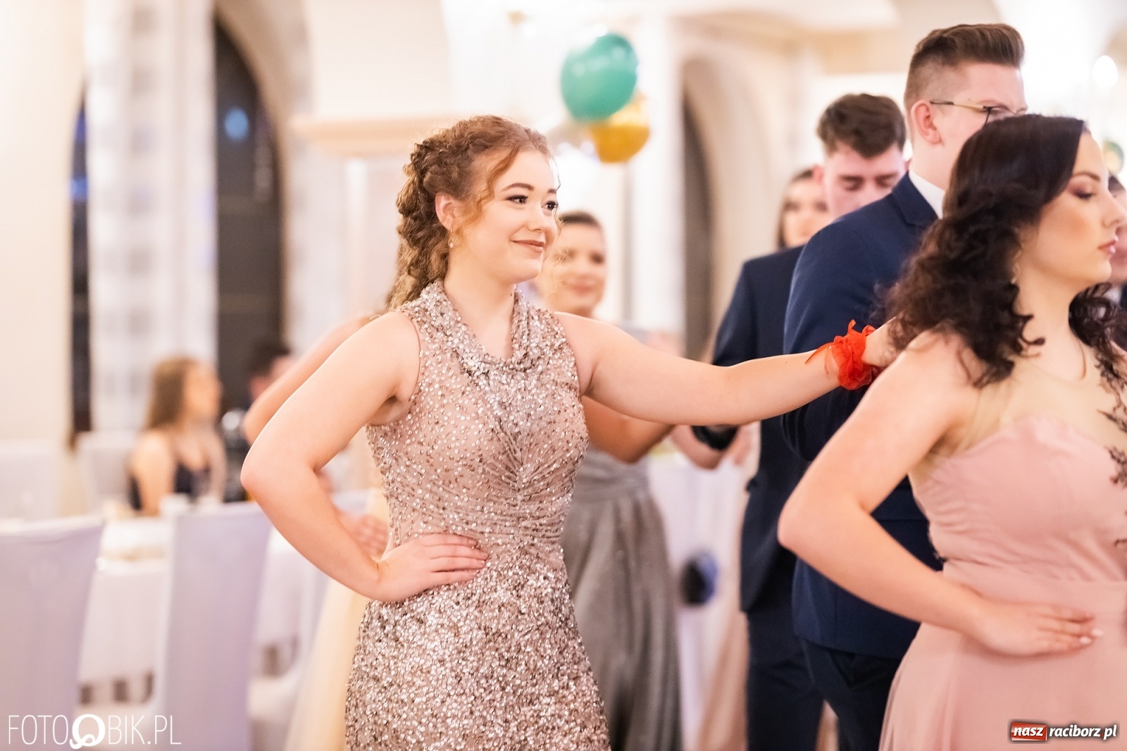 Zdjęcie w galerii na portalu naszraciborz.pl: Bal studniówkowy raciborskiej Budowlanki i Gastronomika wiadomości z regionu