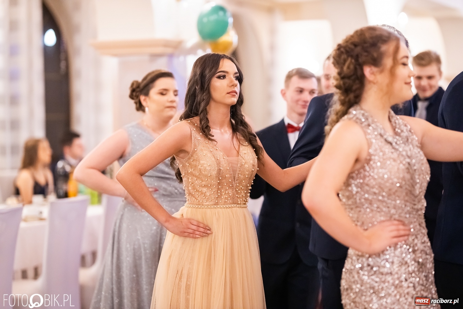 Zdjęcie w galerii na portalu naszraciborz.pl: Bal studniówkowy raciborskiej Budowlanki i Gastronomika wiadomości z regionu