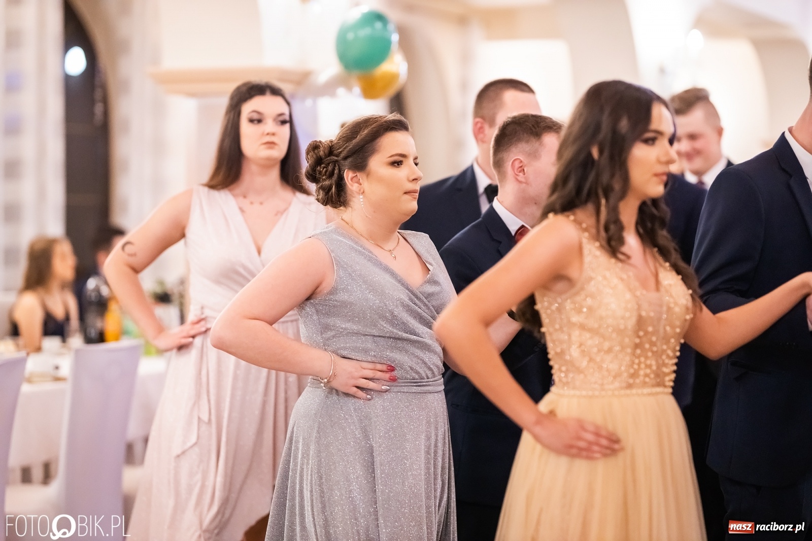 Zdjęcie w galerii na portalu naszraciborz.pl: Bal studniówkowy raciborskiej Budowlanki i Gastronomika wiadomości z regionu