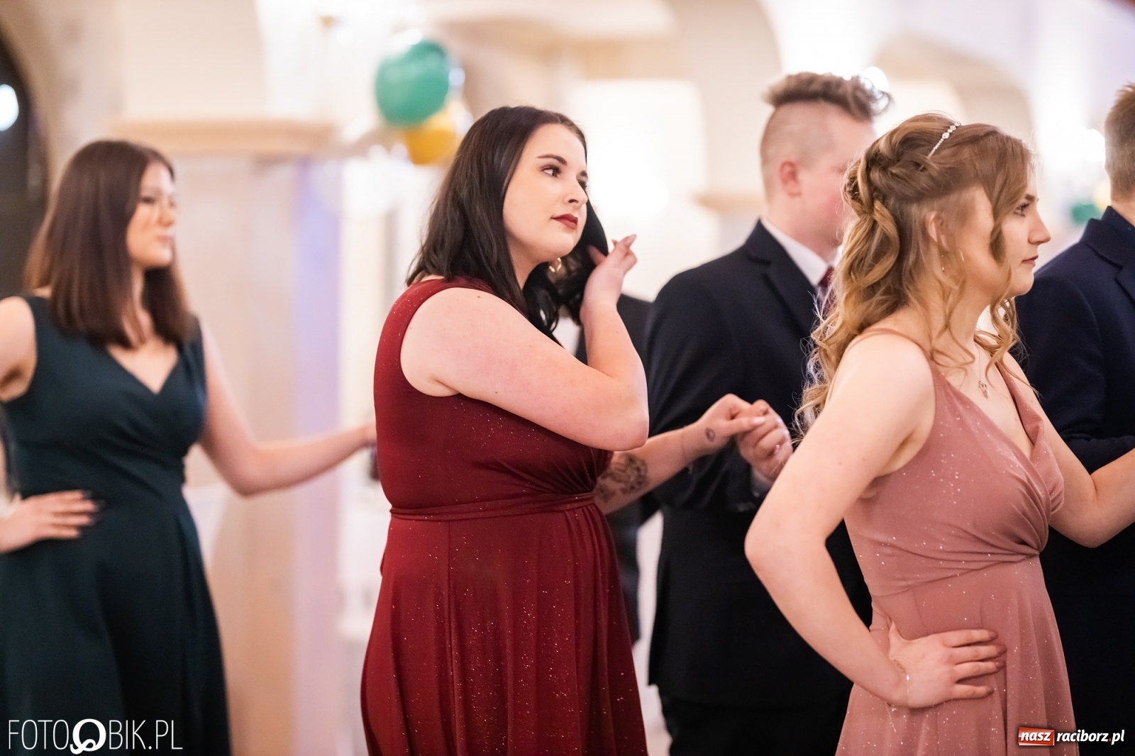 Zdjęcie w galerii na portalu naszraciborz.pl: Bal studniówkowy raciborskiej Budowlanki i Gastronomika wiadomości z regionu