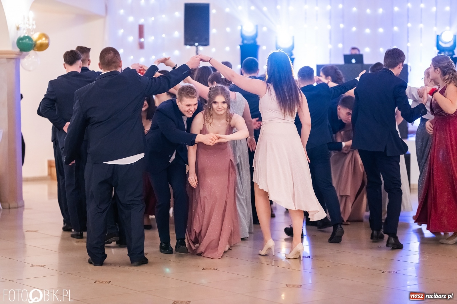 Zdjęcie w galerii na portalu naszraciborz.pl: Bal studniówkowy raciborskiej Budowlanki i Gastronomika wiadomości z regionu