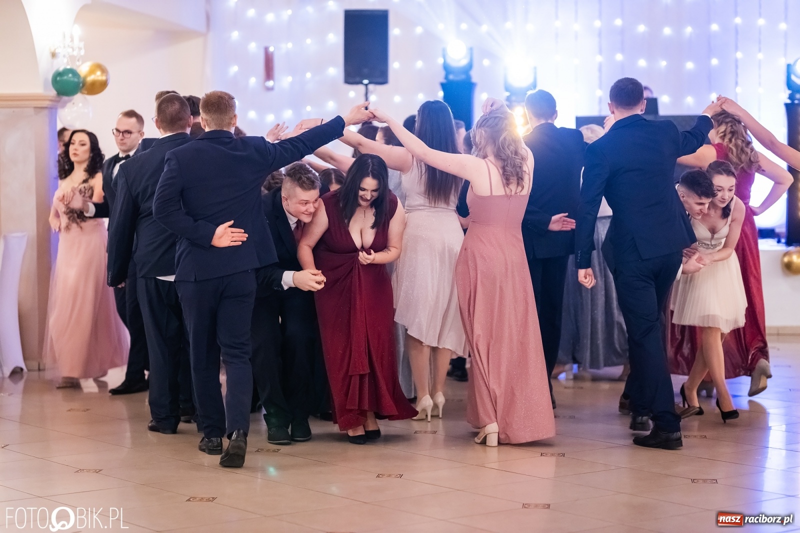 Zdjęcie w galerii na portalu naszraciborz.pl: Bal studniówkowy raciborskiej Budowlanki i Gastronomika wiadomości z regionu