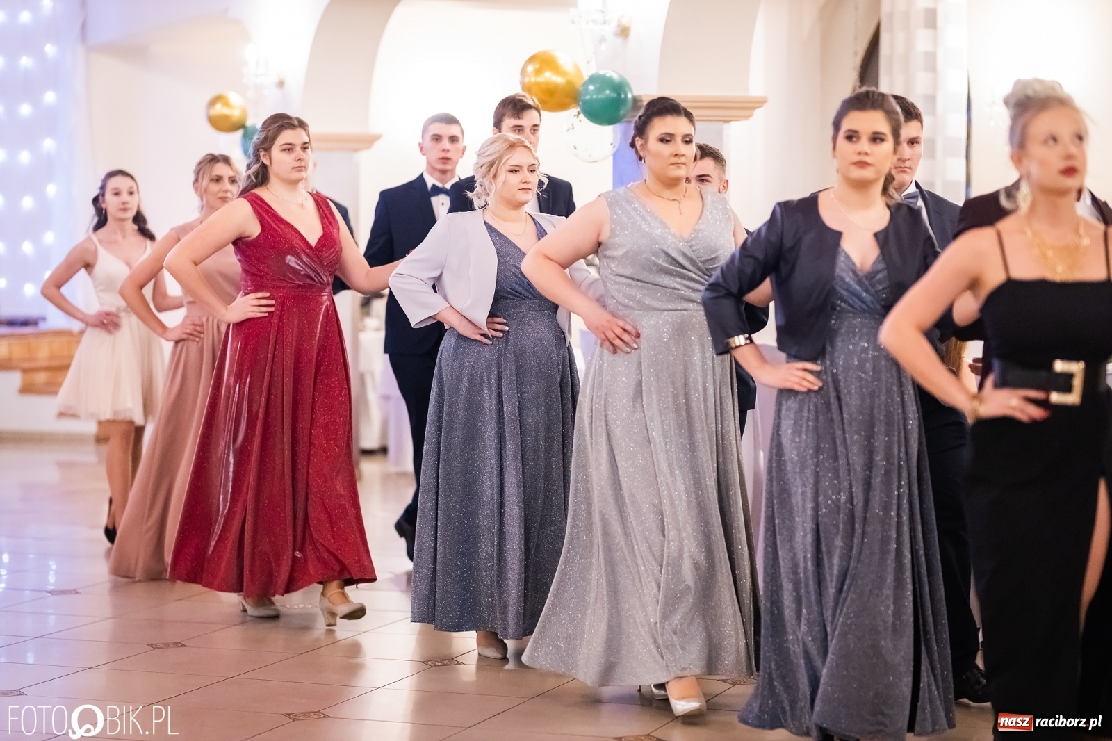 Zdjęcie w galerii na portalu naszraciborz.pl: Bal studniówkowy raciborskiej Budowlanki i Gastronomika wiadomości z regionu