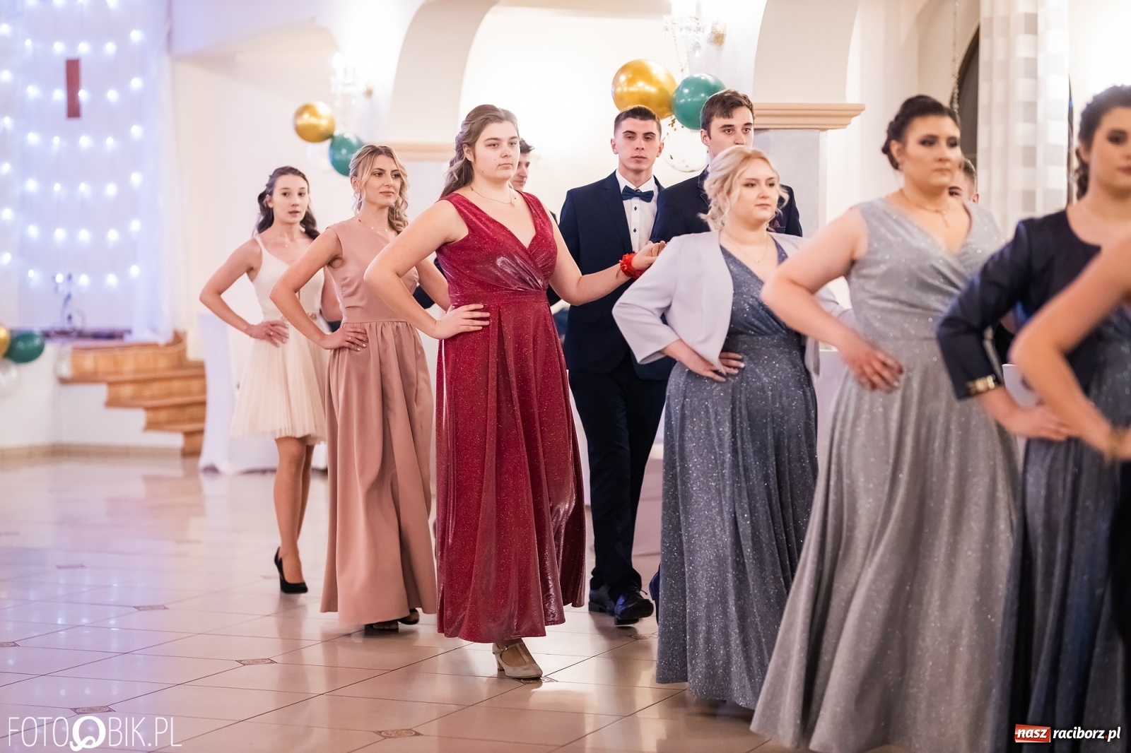 Zdjęcie w galerii na portalu naszraciborz.pl: Bal studniówkowy raciborskiej Budowlanki i Gastronomika wiadomości z regionu