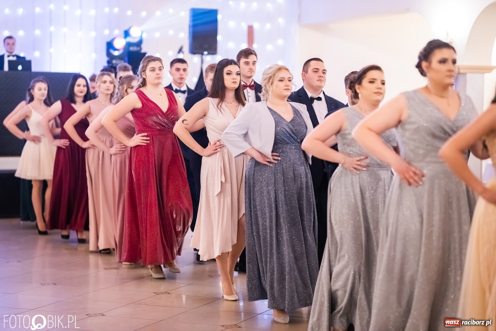 Zdjęcie w galerii na portalu naszraciborz.pl: Bal studniówkowy raciborskiej Budowlanki i Gastronomika wiadomości z regionu