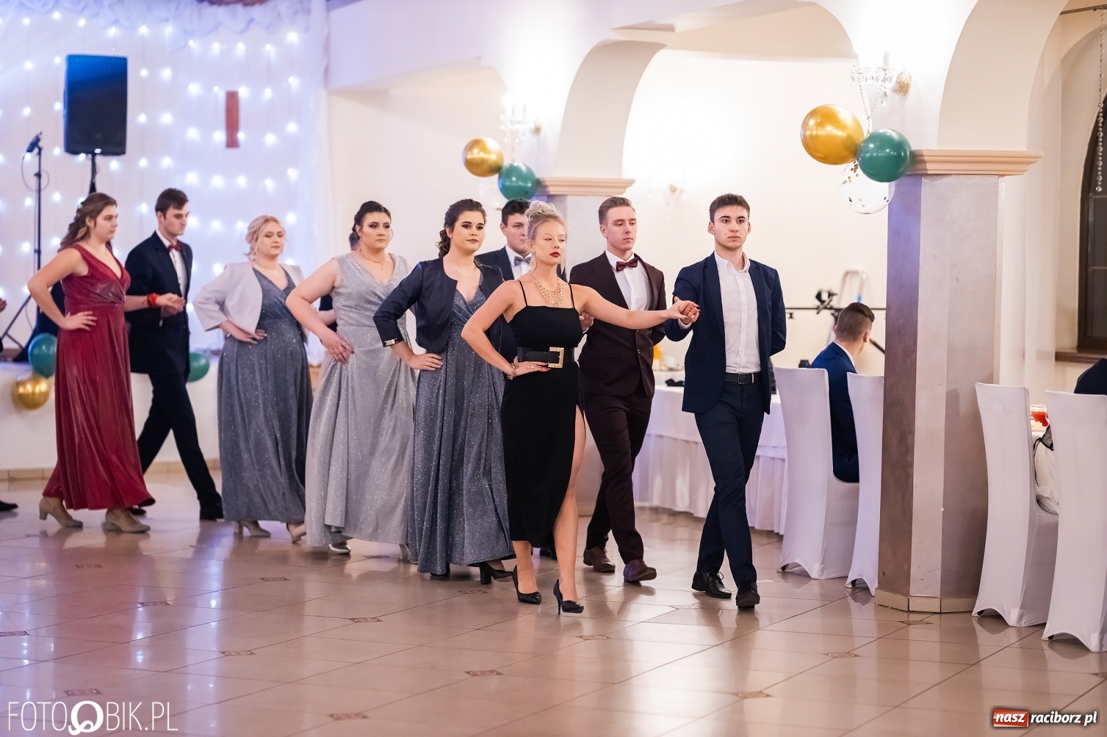 Zdjęcie w galerii na portalu naszraciborz.pl: Bal studniówkowy raciborskiej Budowlanki i Gastronomika wiadomości z regionu