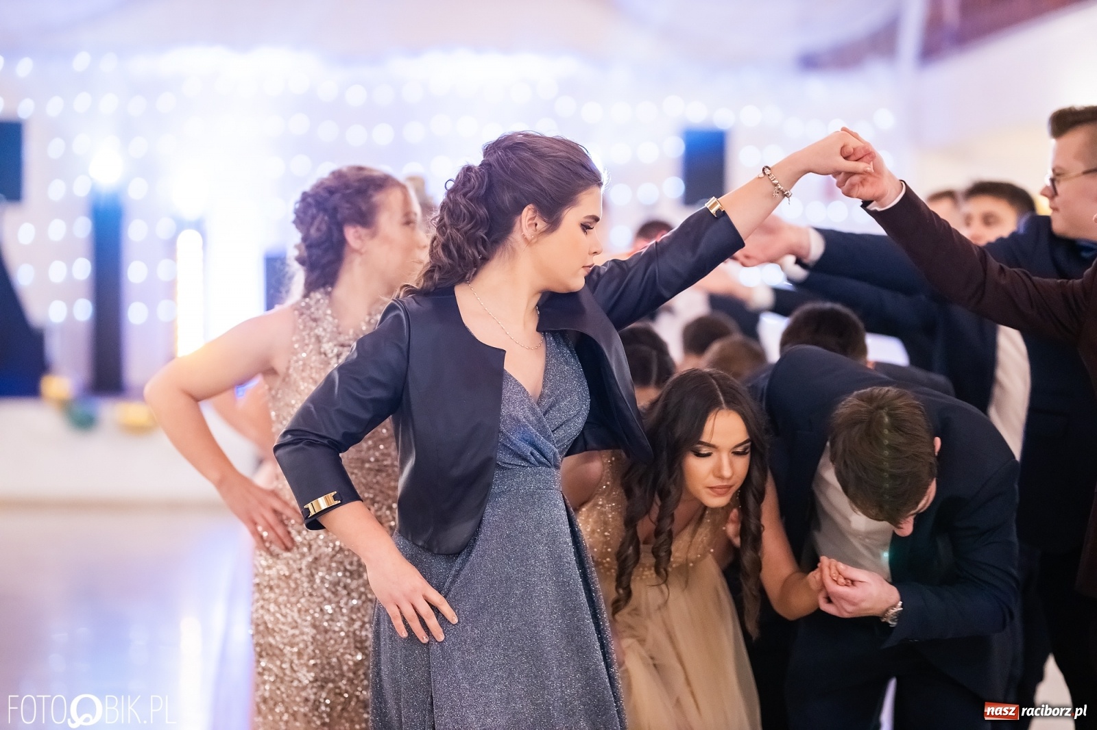 Zdjęcie w galerii na portalu naszraciborz.pl: Bal studniówkowy raciborskiej Budowlanki i Gastronomika wiadomości z regionu