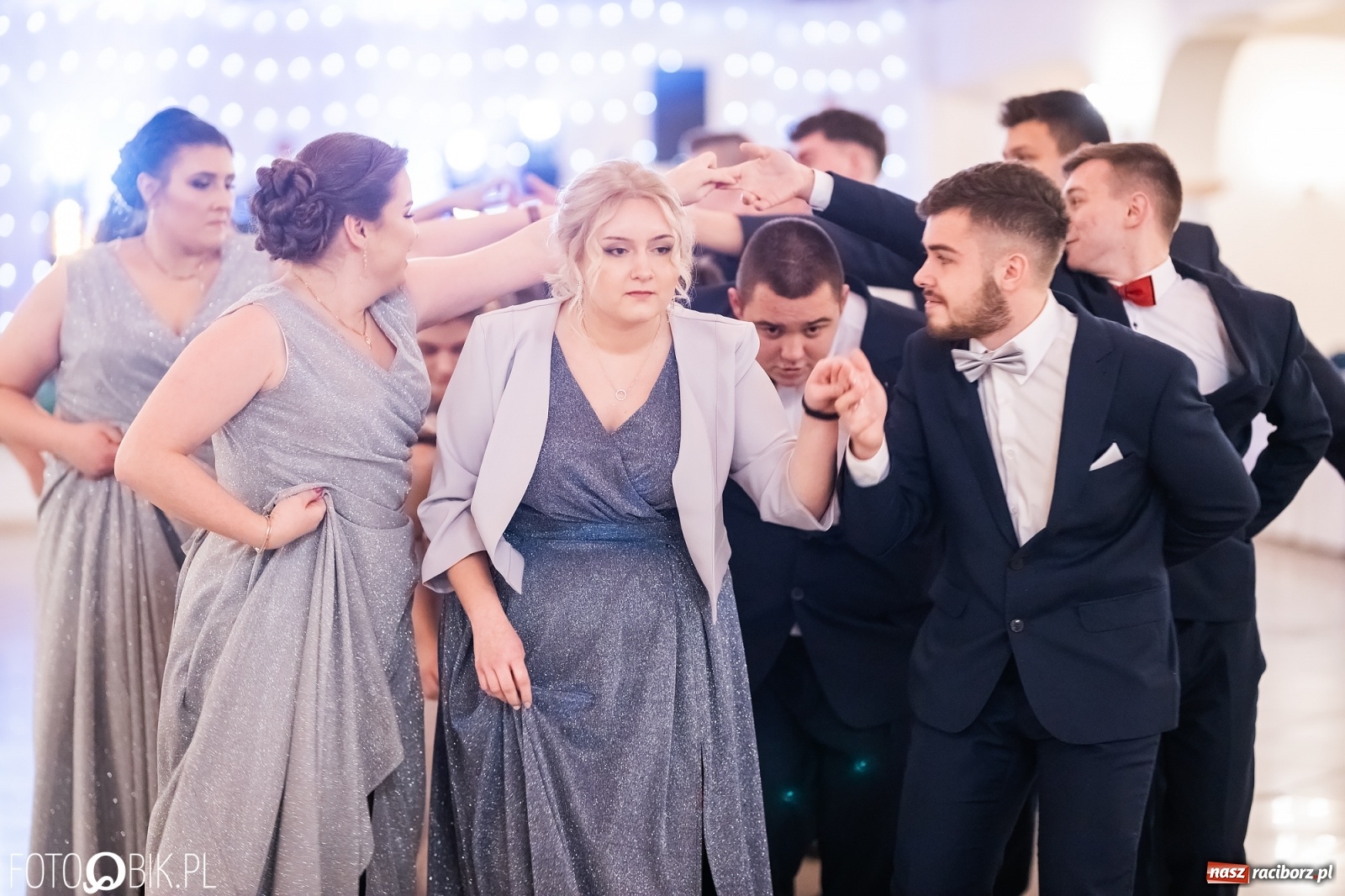 Zdjęcie w galerii na portalu naszraciborz.pl: Bal studniówkowy raciborskiej Budowlanki i Gastronomika wiadomości z regionu