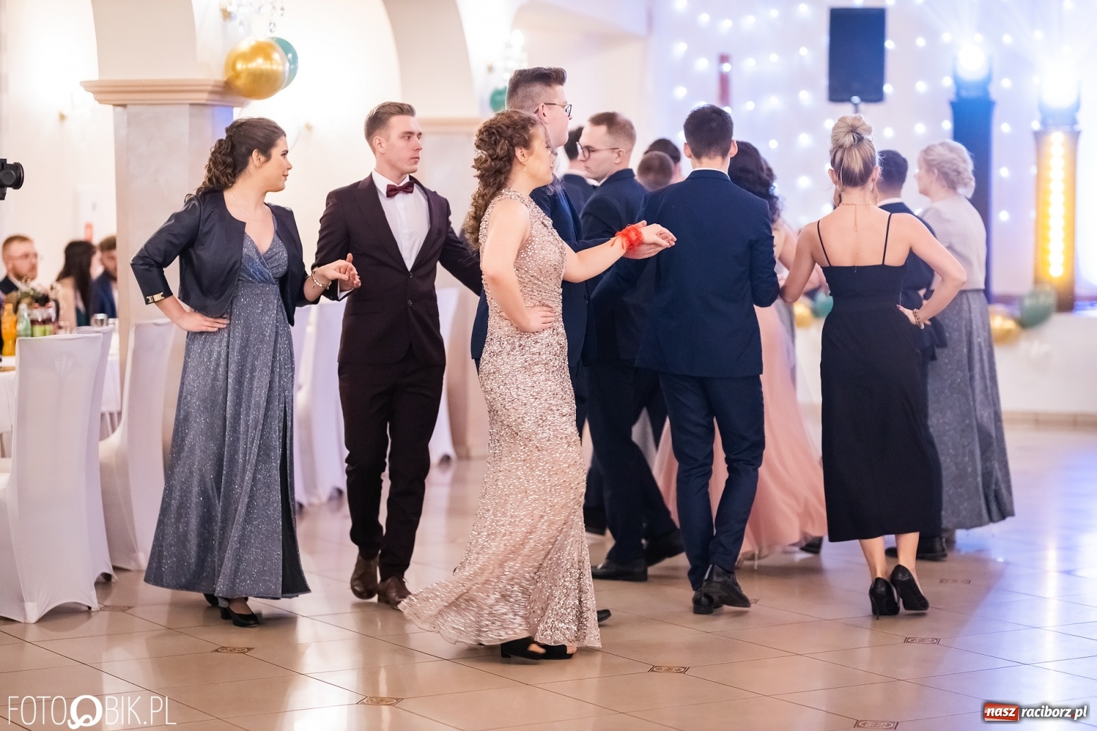 Zdjęcie w galerii na portalu naszraciborz.pl: Bal studniówkowy raciborskiej Budowlanki i Gastronomika wiadomości z regionu