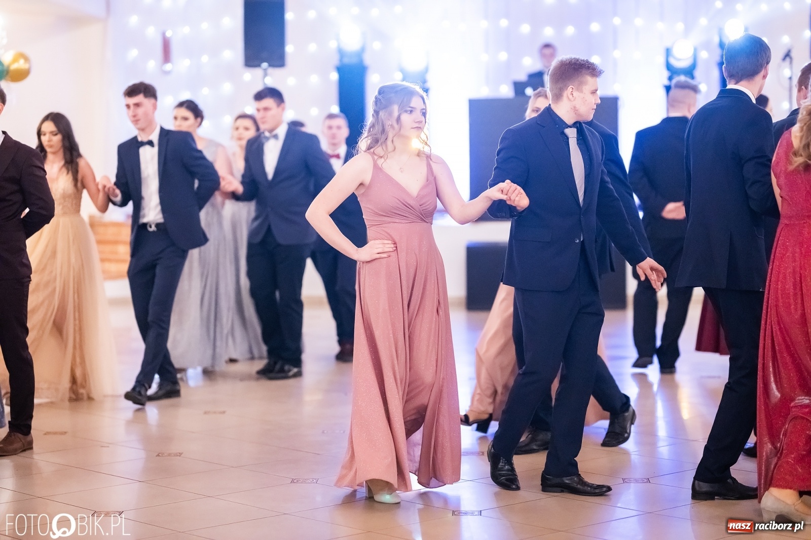 Zdjęcie w galerii na portalu naszraciborz.pl: Bal studniówkowy raciborskiej Budowlanki i Gastronomika wiadomości z regionu