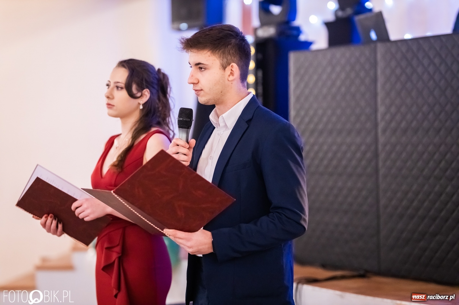 Zdjęcie w galerii na portalu naszraciborz.pl: Bal studniówkowy raciborskiej Budowlanki i Gastronomika wiadomości z regionu