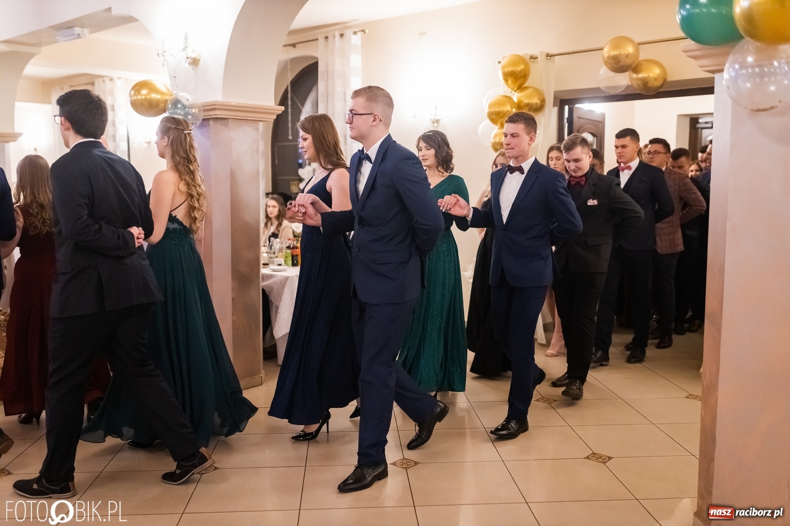 Zdjęcie w galerii na portalu naszraciborz.pl: Bal studniówkowy raciborskiej Budowlanki i Gastronomika wiadomości z regionu