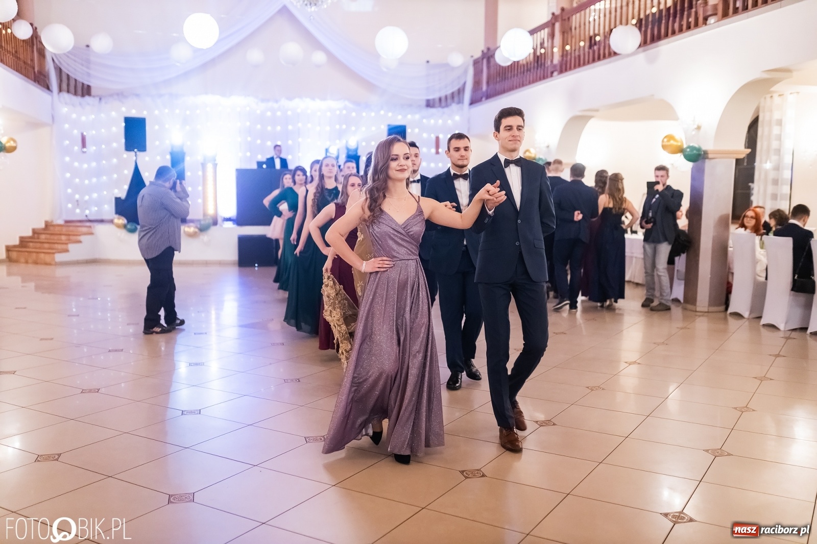 Zdjęcie w galerii na portalu naszraciborz.pl: Bal studniówkowy raciborskiej Budowlanki i Gastronomika wiadomości z regionu