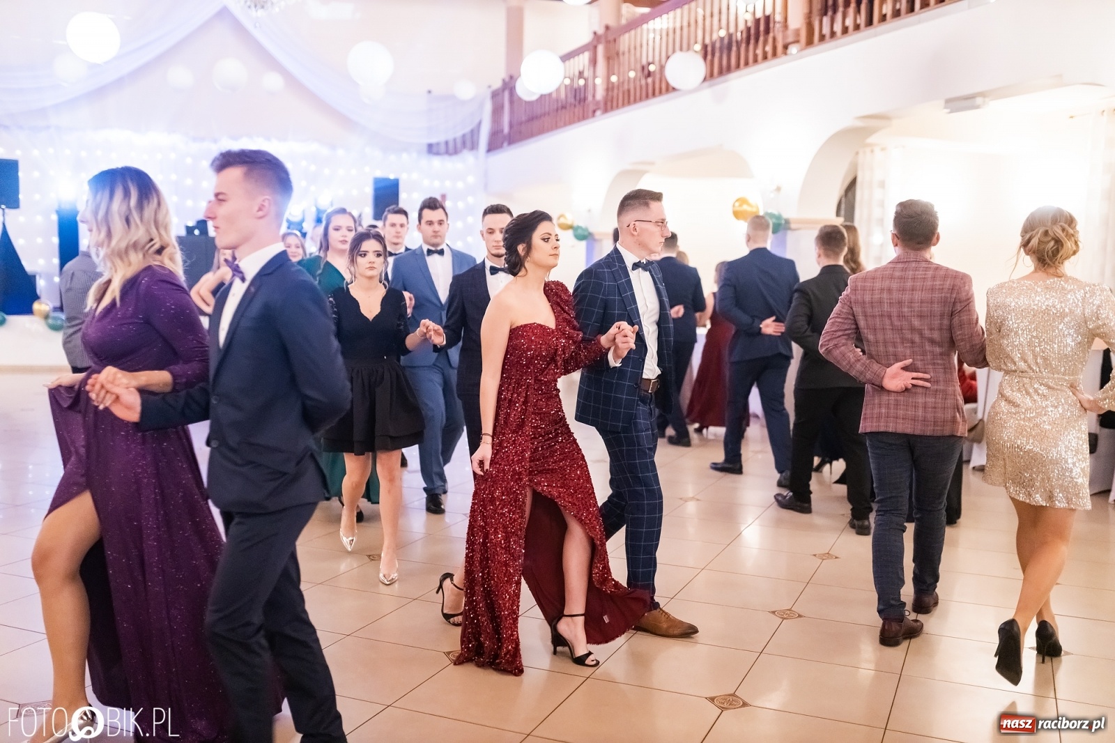 Zdjęcie w galerii na portalu naszraciborz.pl: Bal studniówkowy raciborskiej Budowlanki i Gastronomika wiadomości z regionu