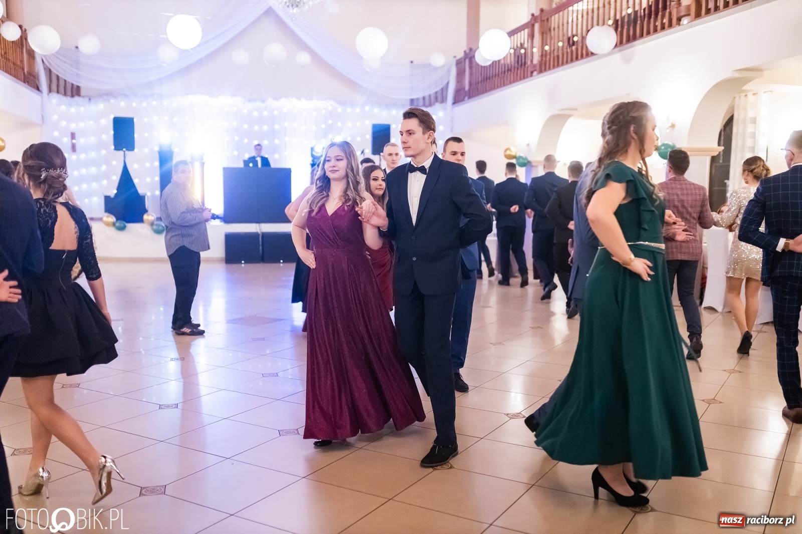 Zdjęcie w galerii na portalu naszraciborz.pl: Bal studniówkowy raciborskiej Budowlanki i Gastronomika wiadomości z regionu