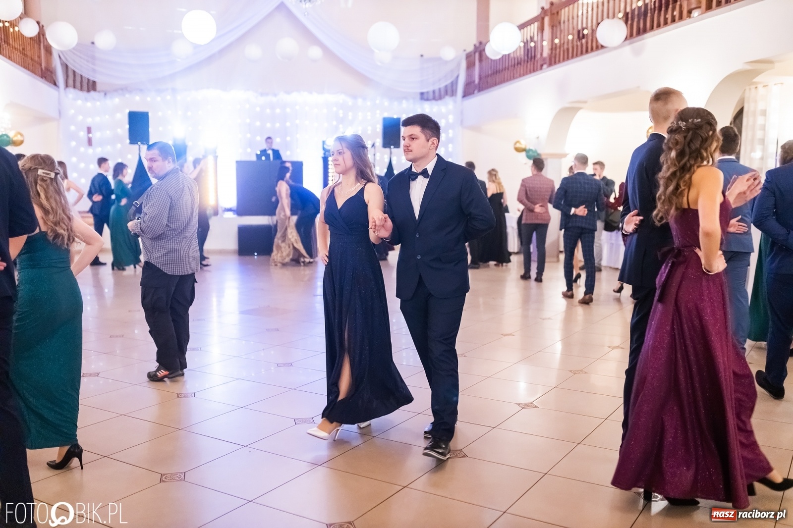 Zdjęcie w galerii na portalu naszraciborz.pl: Bal studniówkowy raciborskiej Budowlanki i Gastronomika wiadomości z regionu