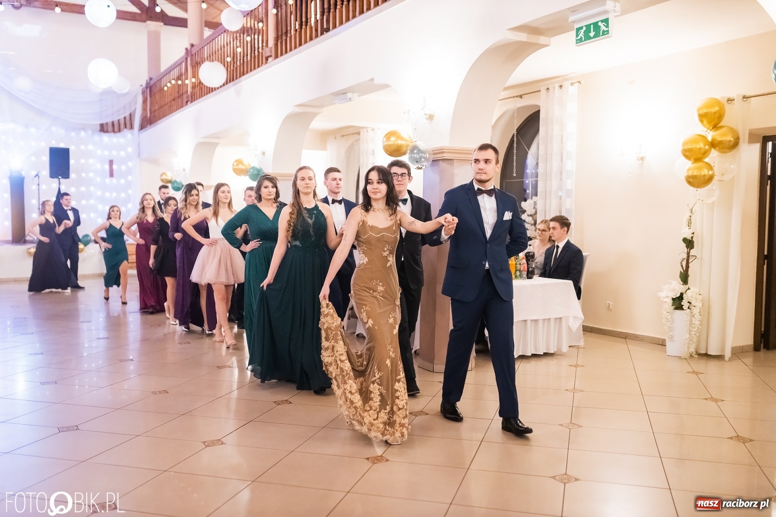 Zdjęcie w galerii na portalu naszraciborz.pl: Bal studniówkowy raciborskiej Budowlanki i Gastronomika wiadomości z regionu