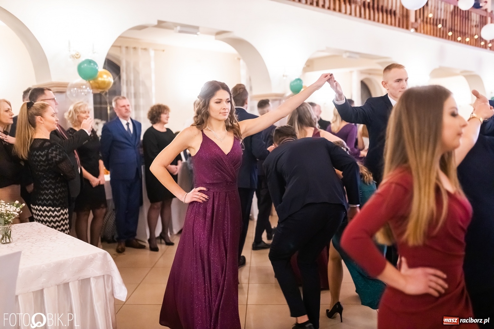 Zdjęcie w galerii na portalu naszraciborz.pl: Bal studniówkowy raciborskiej Budowlanki i Gastronomika wiadomości z regionu