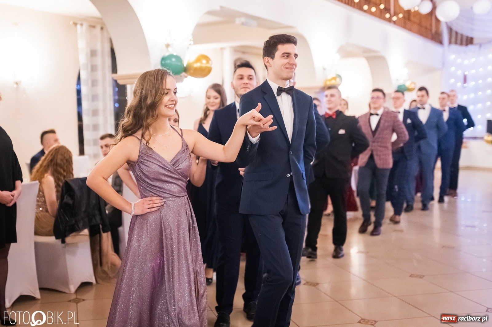 Zdjęcie w galerii na portalu naszraciborz.pl: Bal studniówkowy raciborskiej Budowlanki i Gastronomika wiadomości z regionu