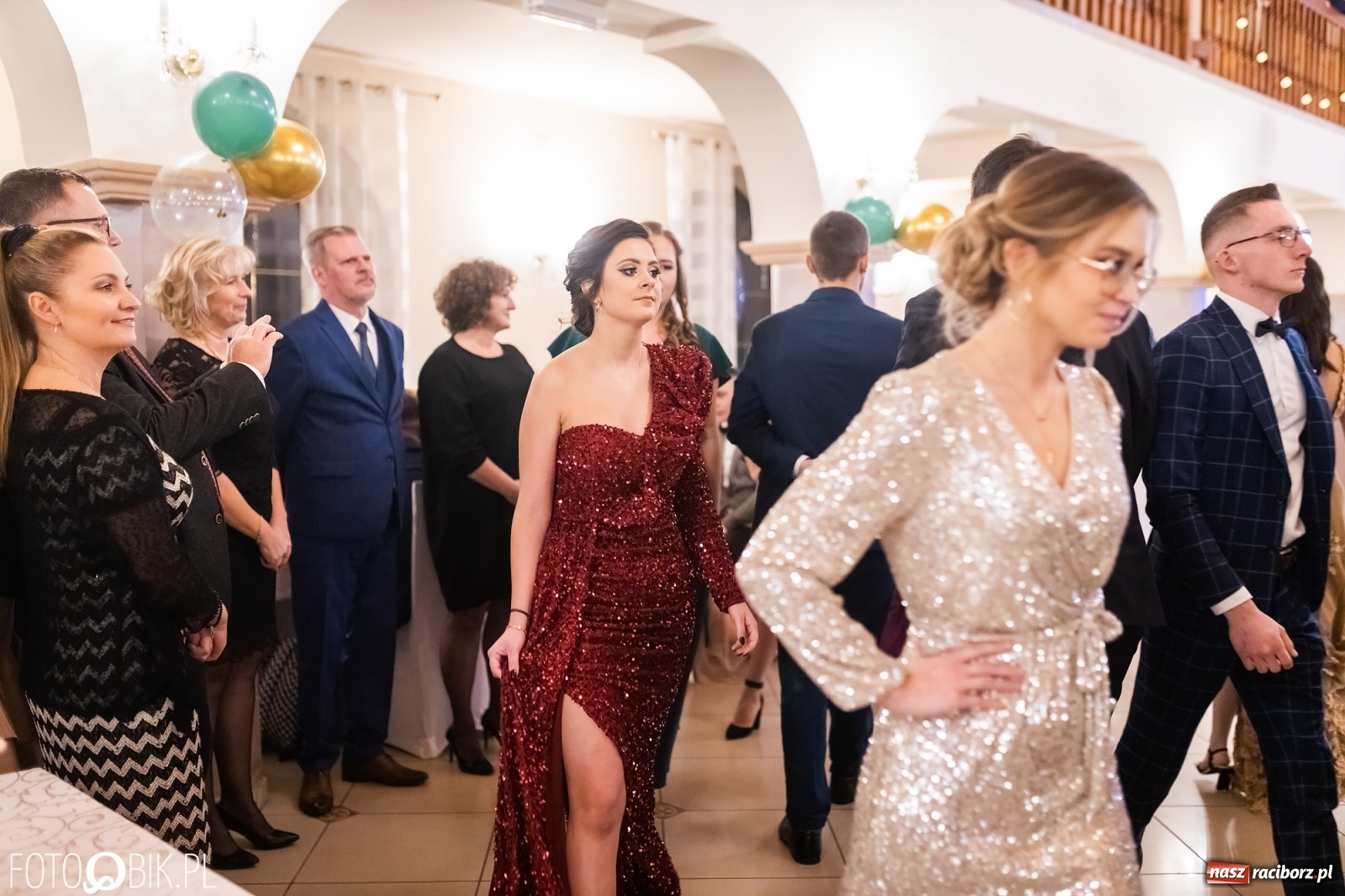 Zdjęcie w galerii na portalu naszraciborz.pl: Bal studniówkowy raciborskiej Budowlanki i Gastronomika wiadomości z regionu