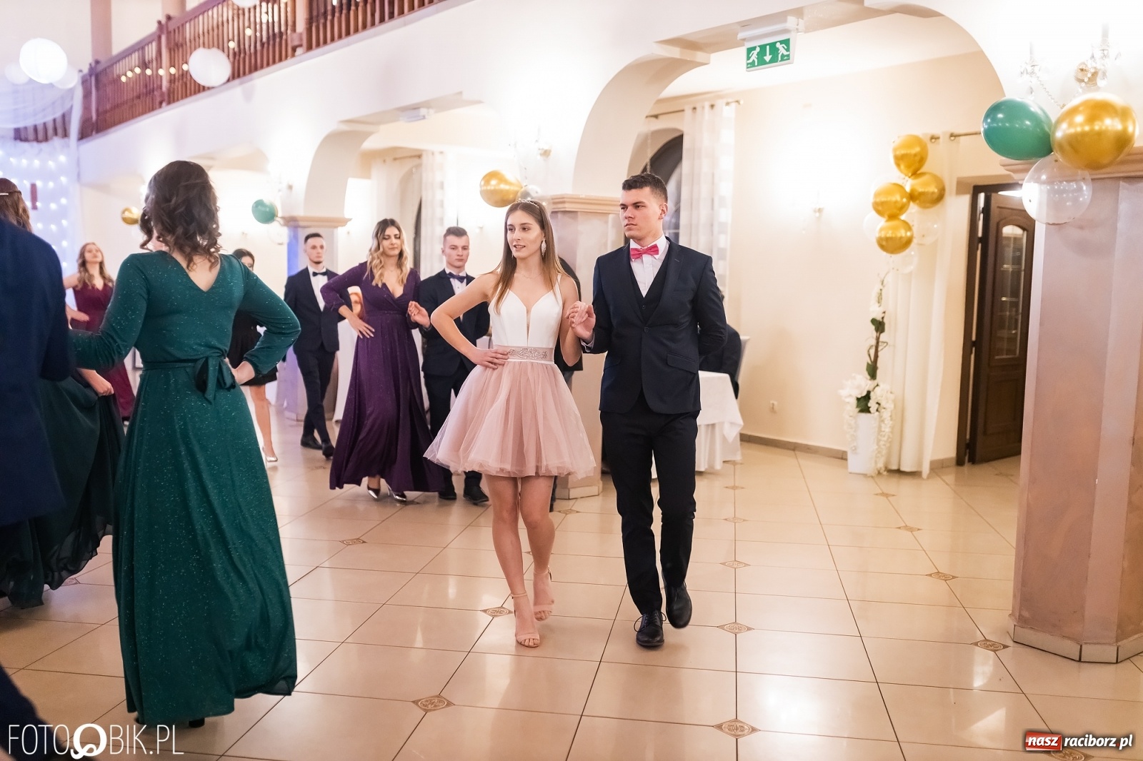 Zdjęcie w galerii na portalu naszraciborz.pl: Bal studniówkowy raciborskiej Budowlanki i Gastronomika wiadomości z regionu