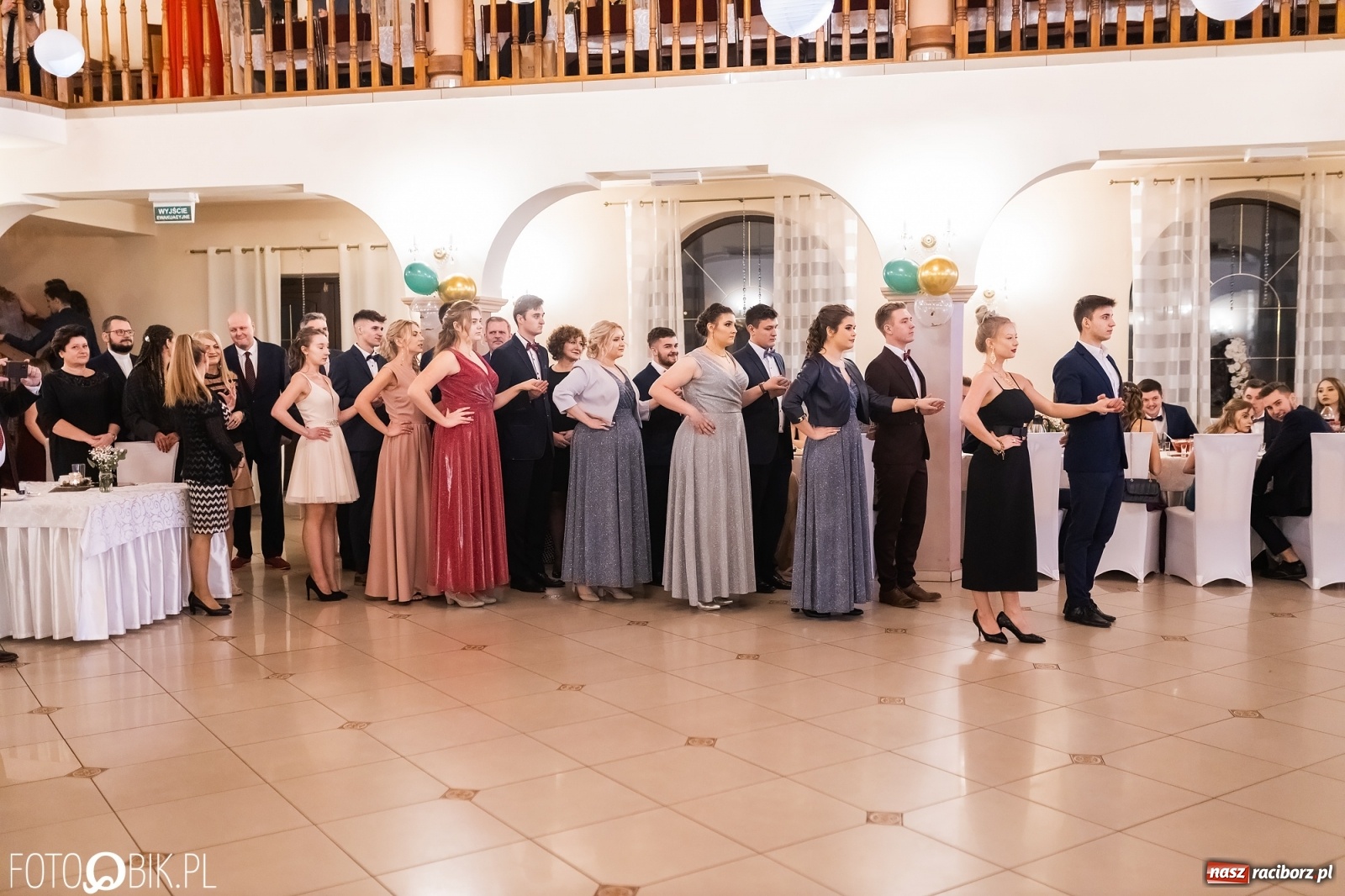 Zdjęcie w galerii na portalu naszraciborz.pl: Bal studniówkowy raciborskiej Budowlanki i Gastronomika wiadomości z regionu