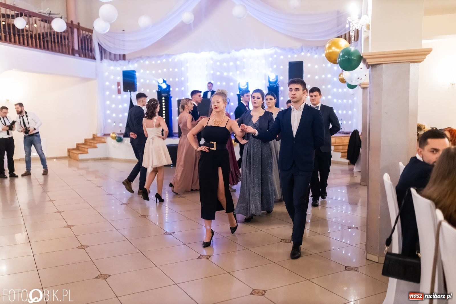 Zdjęcie w galerii na portalu naszraciborz.pl: Bal studniówkowy raciborskiej Budowlanki i Gastronomika wiadomości z regionu