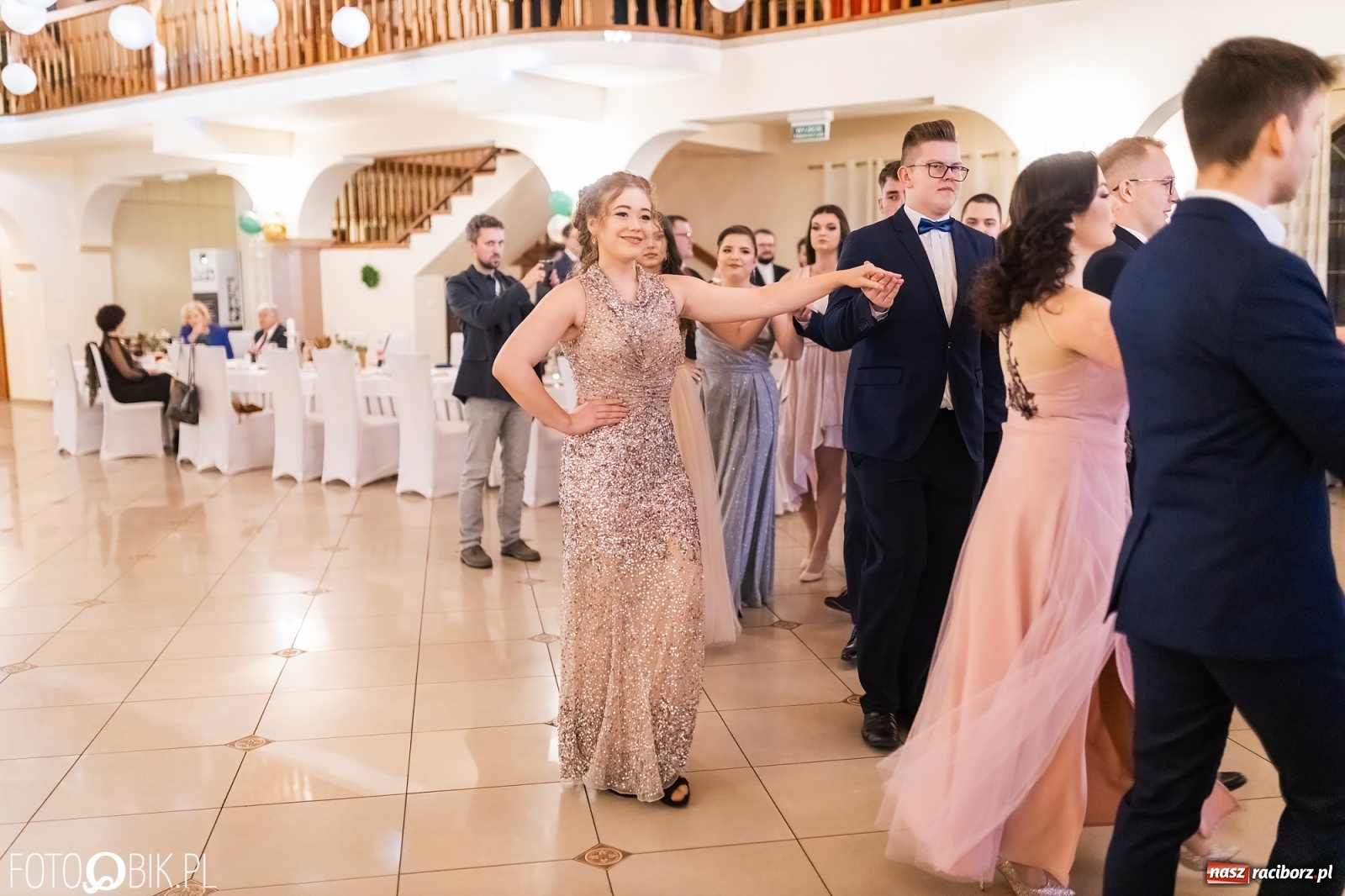 Zdjęcie w galerii na portalu naszraciborz.pl: Bal studniówkowy raciborskiej Budowlanki i Gastronomika wiadomości z regionu