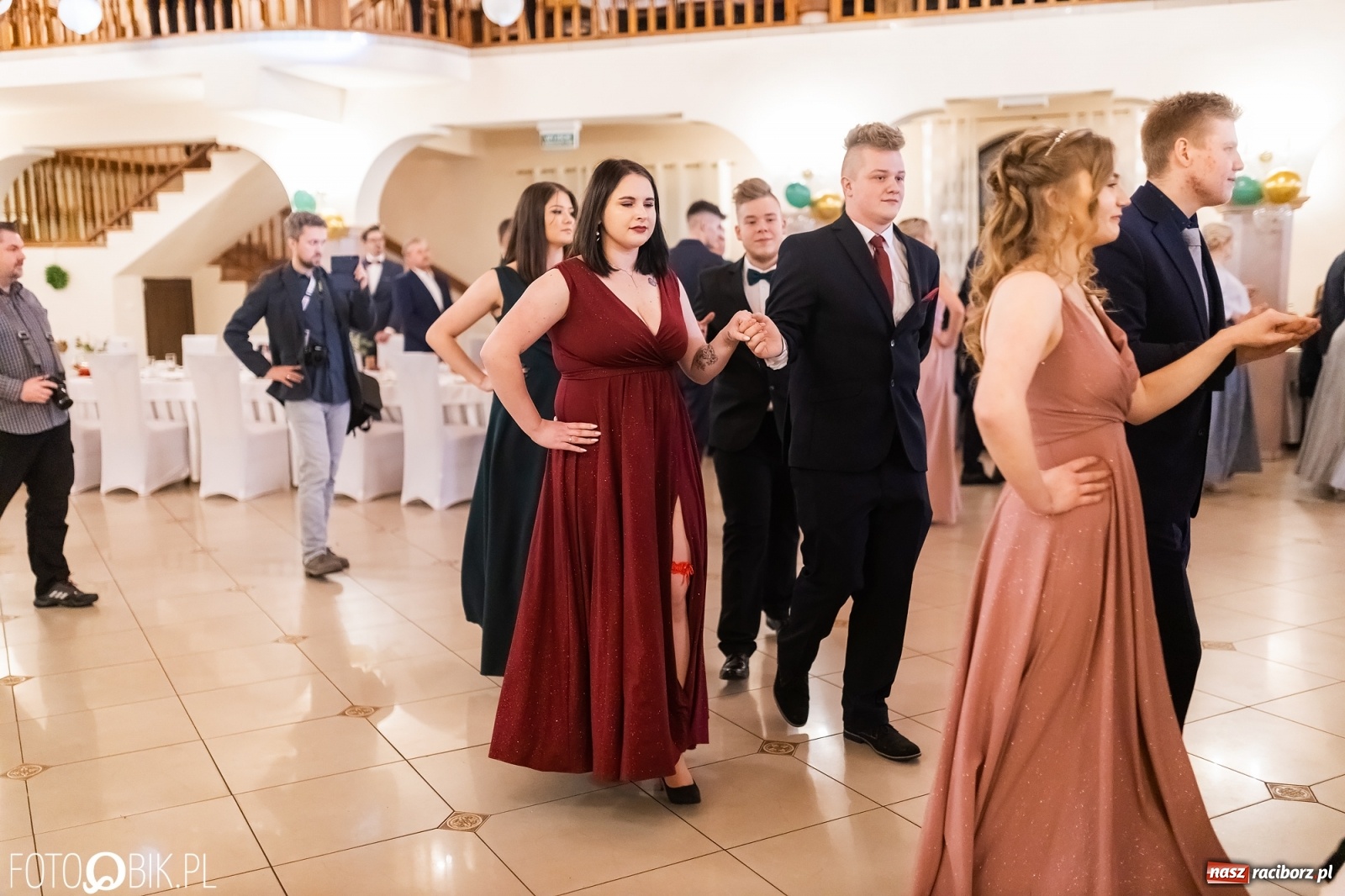 Zdjęcie w galerii na portalu naszraciborz.pl: Bal studniówkowy raciborskiej Budowlanki i Gastronomika wiadomości z regionu