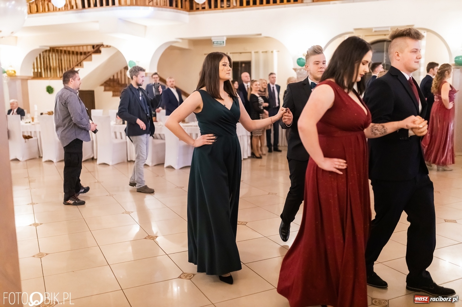 Zdjęcie w galerii na portalu naszraciborz.pl: Bal studniówkowy raciborskiej Budowlanki i Gastronomika wiadomości z regionu