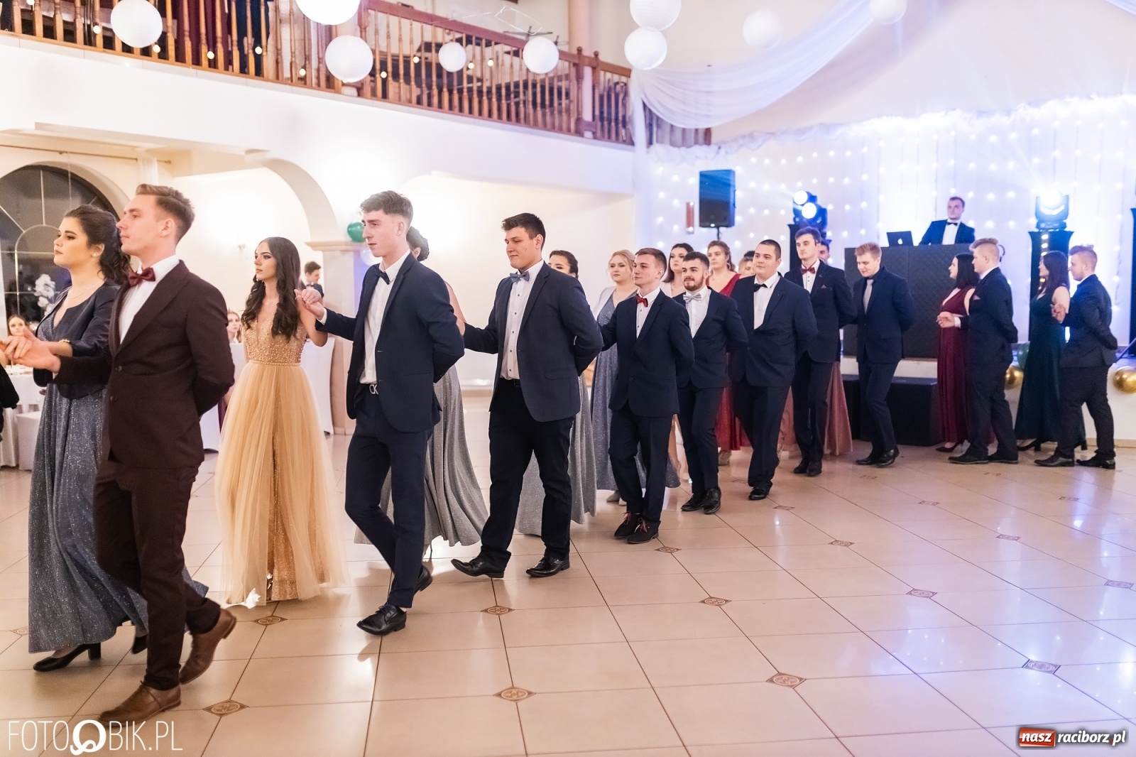 Zdjęcie w galerii na portalu naszraciborz.pl: Bal studniówkowy raciborskiej Budowlanki i Gastronomika wiadomości z regionu