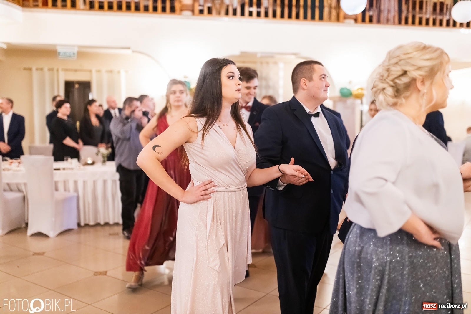 Zdjęcie w galerii na portalu naszraciborz.pl: Bal studniówkowy raciborskiej Budowlanki i Gastronomika wiadomości z regionu