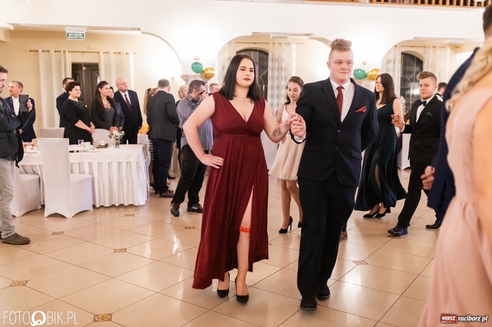 Zdjęcie w galerii na portalu naszraciborz.pl: Bal studniówkowy raciborskiej Budowlanki i Gastronomika wiadomości z regionu